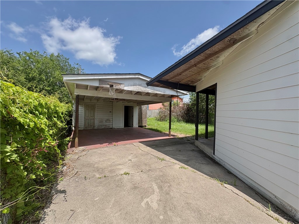 1613 6th Street Corpus Christi TX 78404