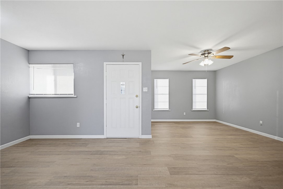 1733 Kern Drive Corpus Christi TX 78412