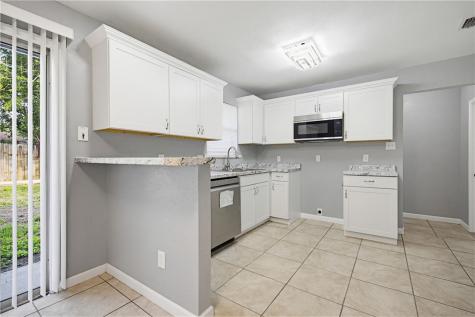 1733 Kern Drive Corpus Christi TX 78412