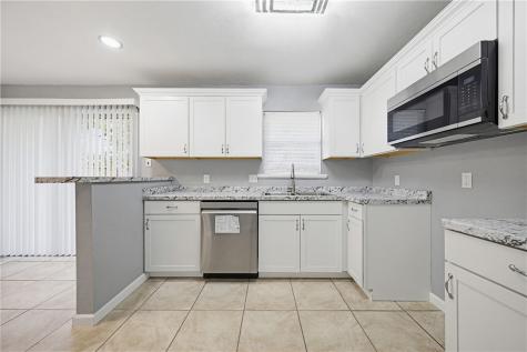 1733 Kern Drive Corpus Christi TX 78412
