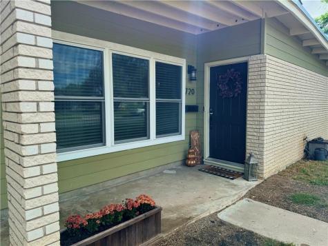 720 Santa Dolores Kingsville TX 78363