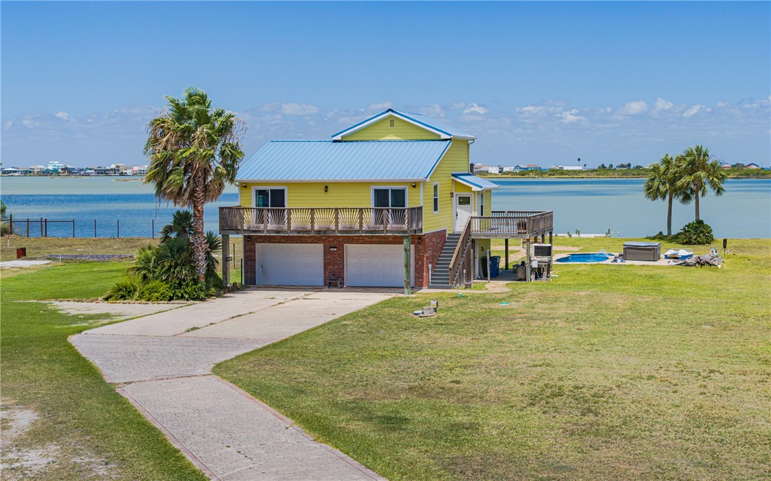 401 Old Salt Lake Rockport TX 78382