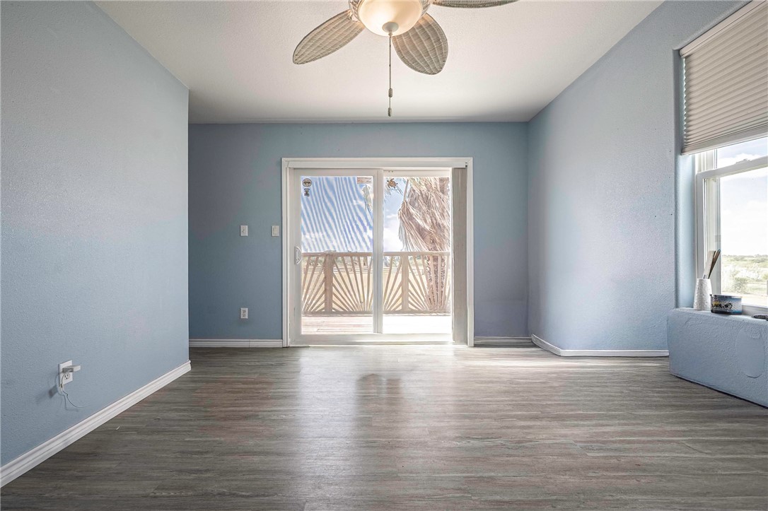401 Old Salt Lake Rockport TX 78382