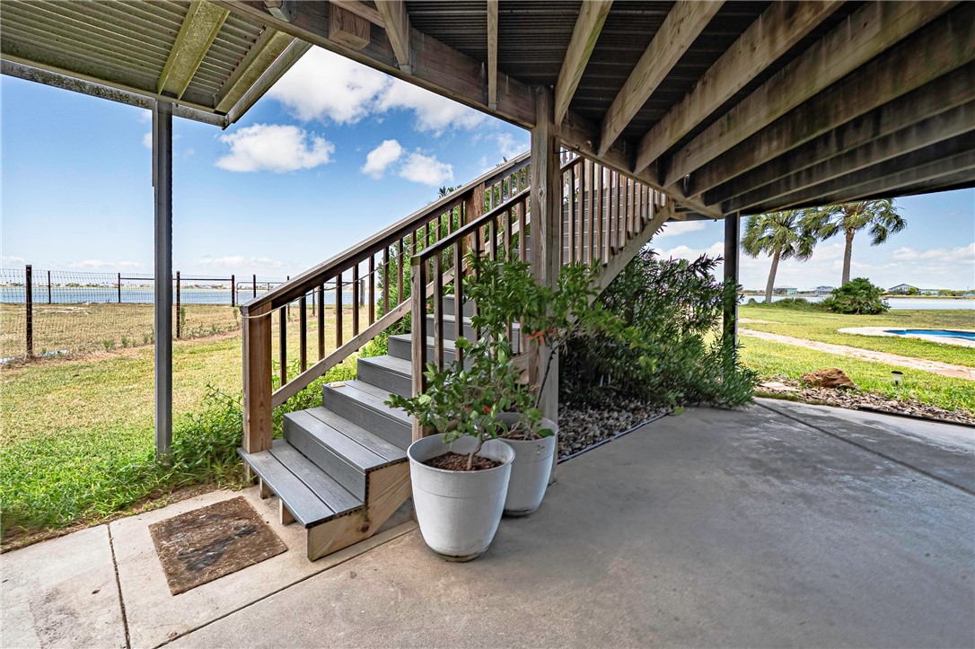 401 Old Salt Lake Rockport TX 78382