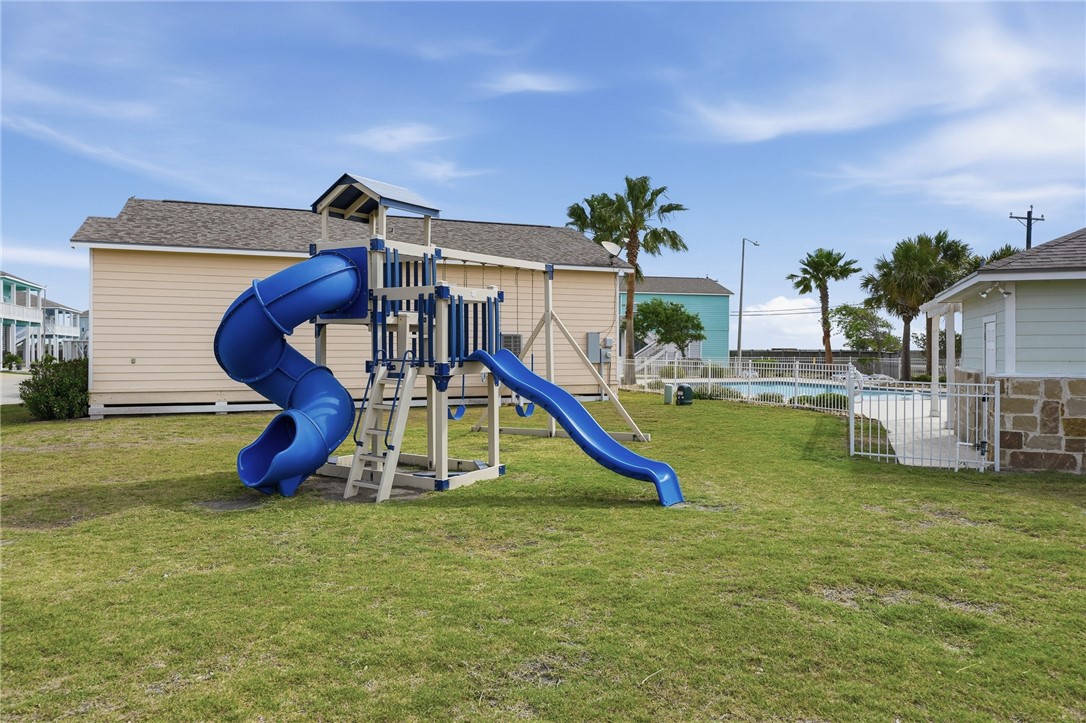 158 S Nautica Rockport TX 78382