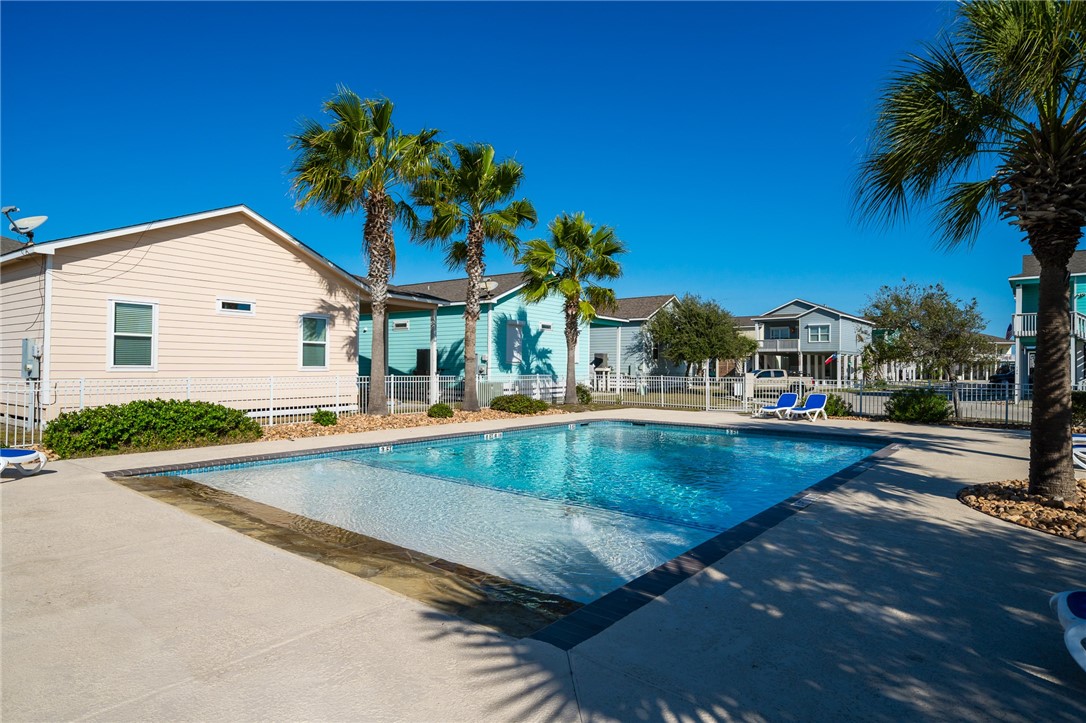 158 S Nautica Rockport TX 78382