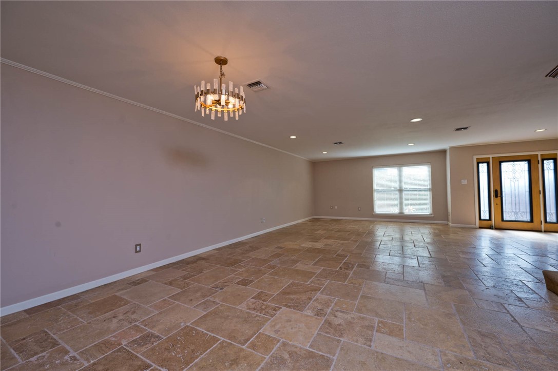 79 Lake Shore Corpus Christi TX 78413