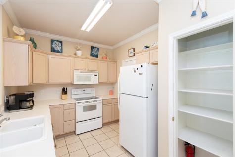 15102 Leeward Drive 702 Corpus Christi TX 78418