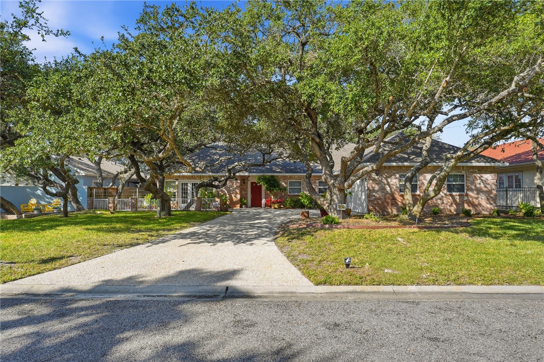 406 Cherry Drive Rockport TX 78382