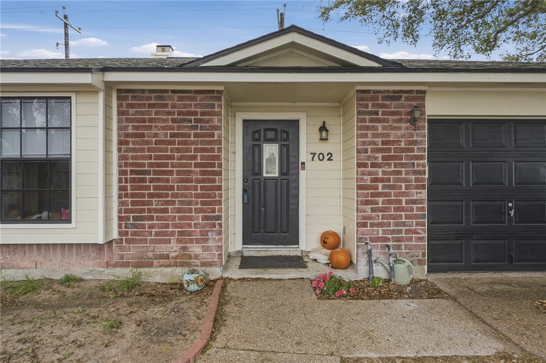 702 Saint Bernadine Drive Corpus Christi TX 78418