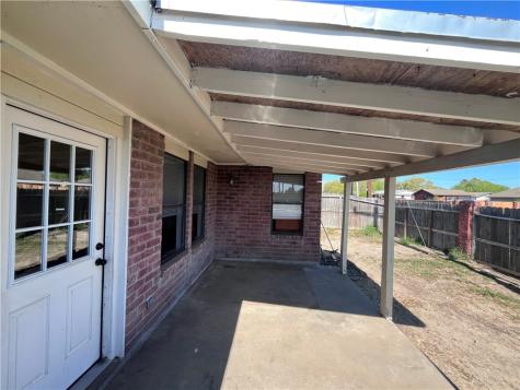 702 Saint Bernadine Drive Corpus Christi TX 78418
