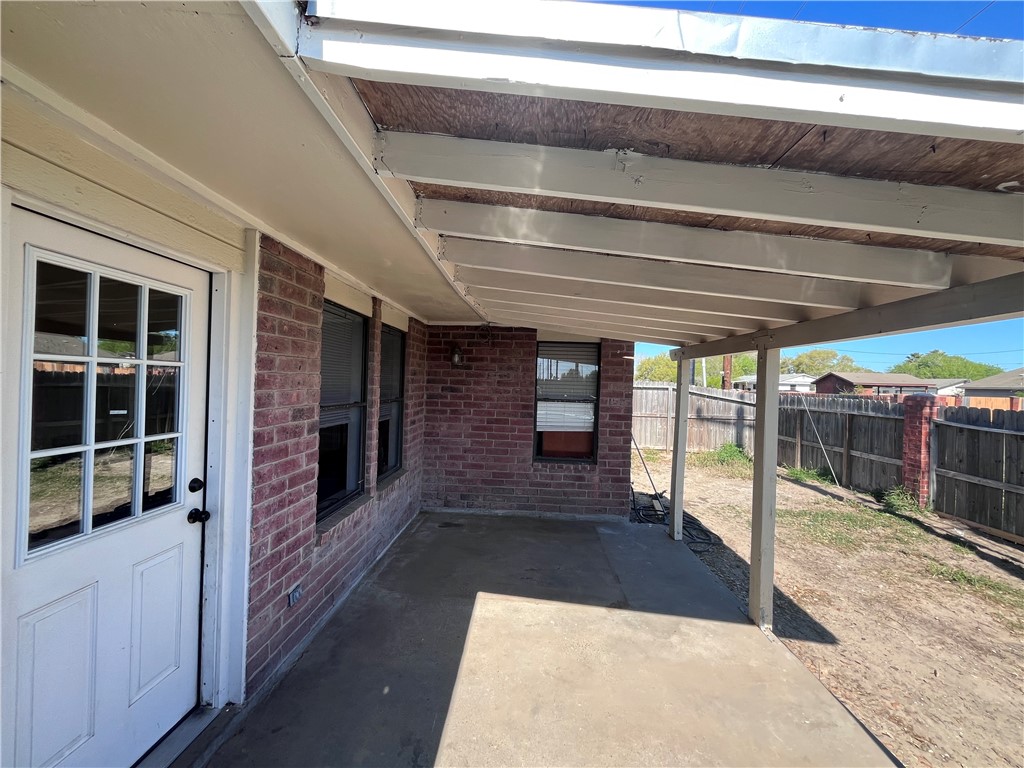 702 Saint Bernadine Drive Corpus Christi TX 78418