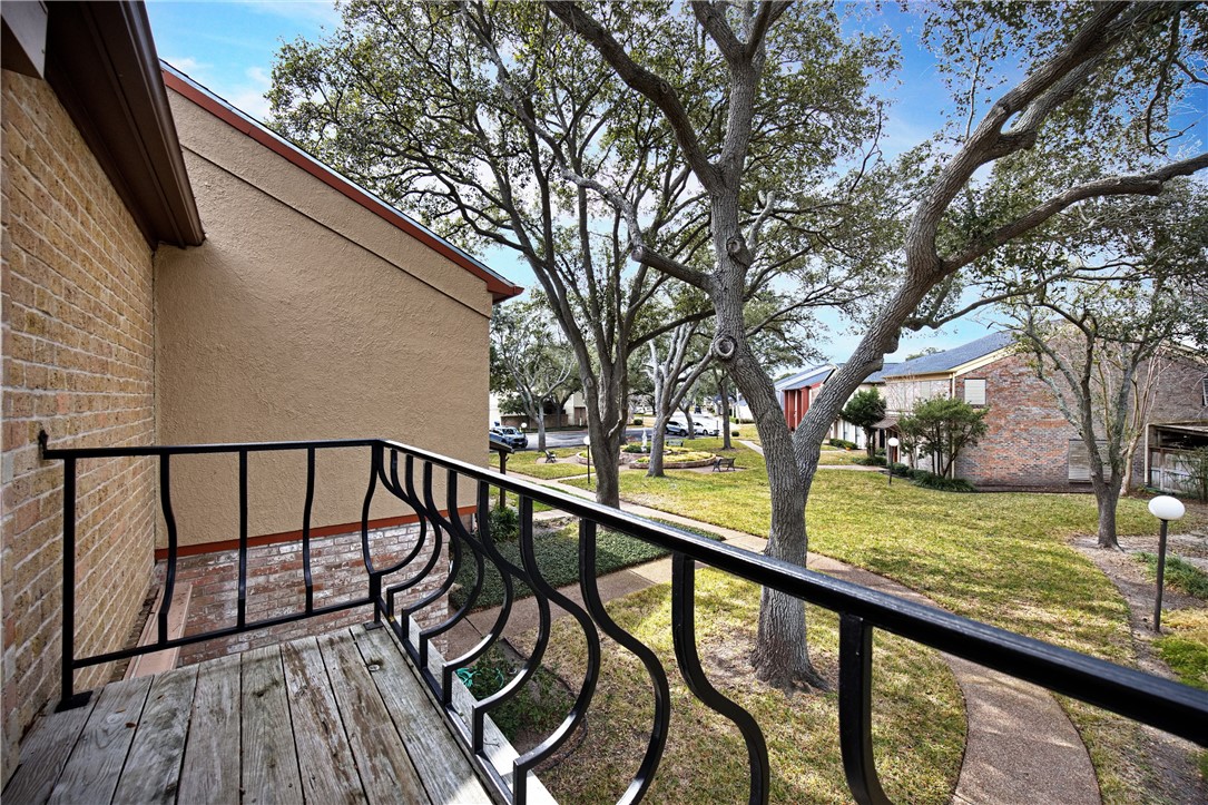 136 Lake Shore Drive 136 Corpus Christi TX 78413