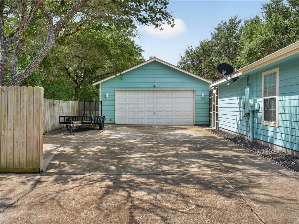 106 El Cid Drive Rockport TX 78382