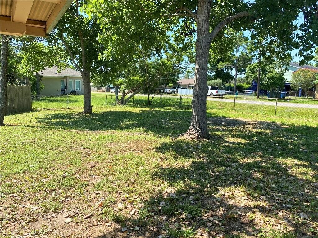 1233 Baywood Corpus Christi TX 78418