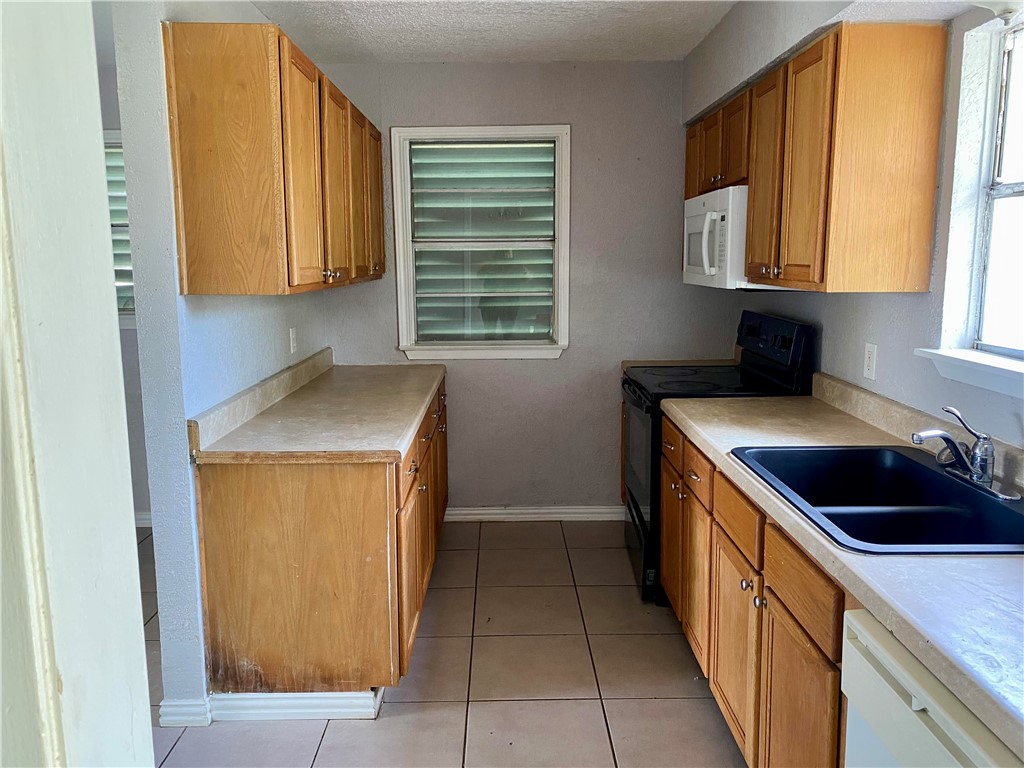 1233 Baywood Corpus Christi TX 78418