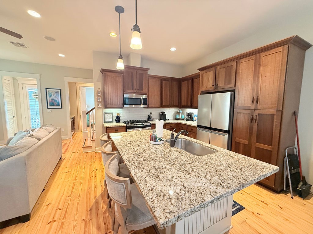 406 Sailhouse Way Rockport TX 78382