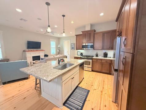 406 Sailhouse Way Rockport TX 78382