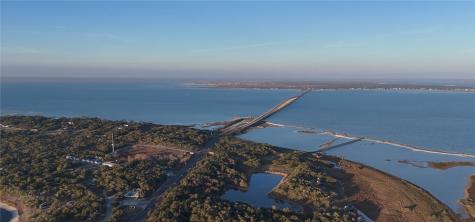 406 Sailhouse Way Rockport TX 78382