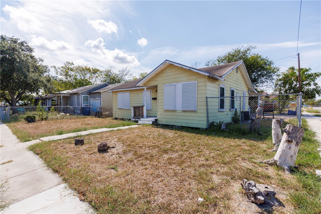 3701 Bertram Street Corpus Christi TX 78416