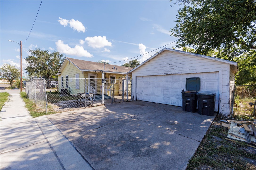 3701 Bertram Street Corpus Christi TX 78416
