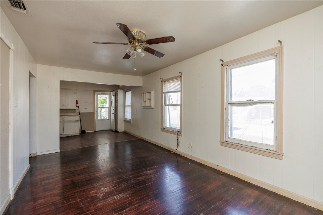 3701 Bertram Street Corpus Christi TX 78416
