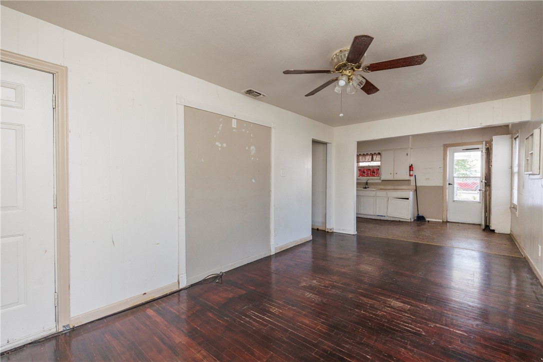 3701 Bertram Street Corpus Christi TX 78416
