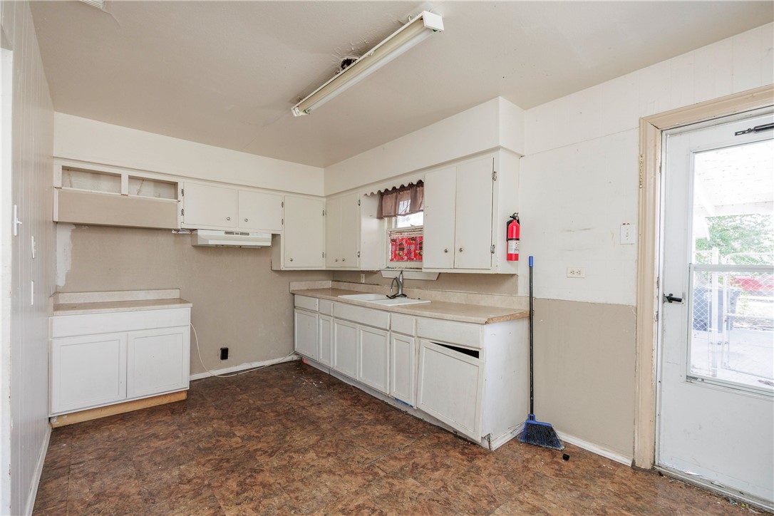3701 Bertram Street Corpus Christi TX 78416