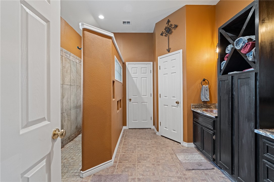 5921 King Trail Corpus Christi TX 78414
