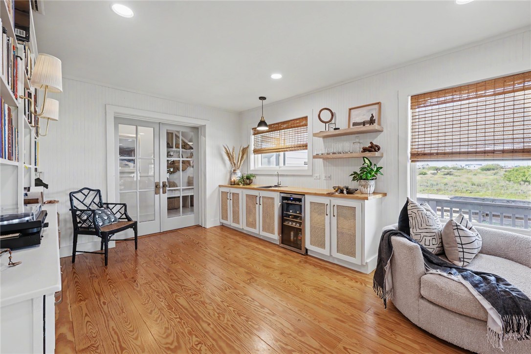 2233 Laguna Shores Corpus Christi TX 78418