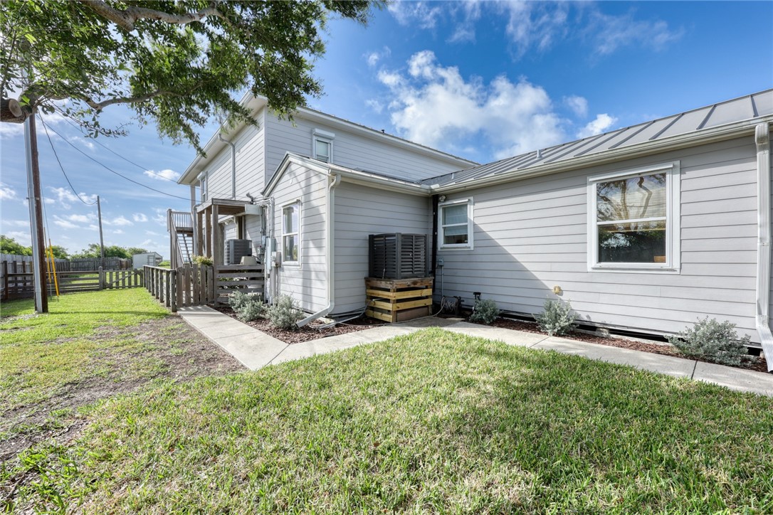 2233 Laguna Shores Corpus Christi TX 78418