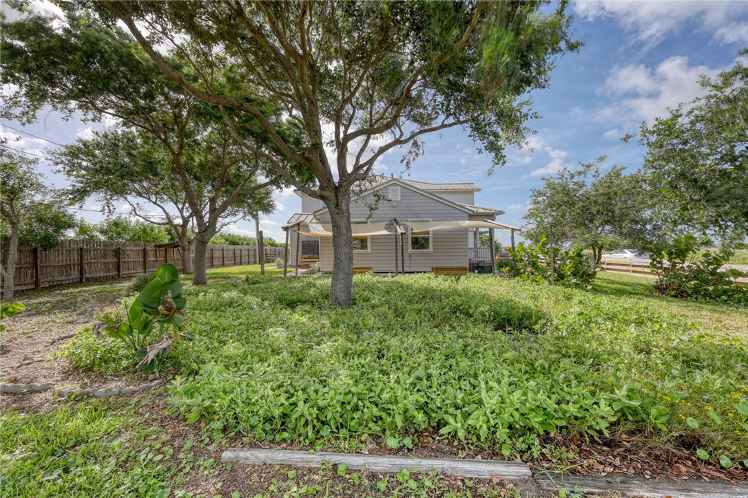 2233 Laguna Shores Corpus Christi TX 78418