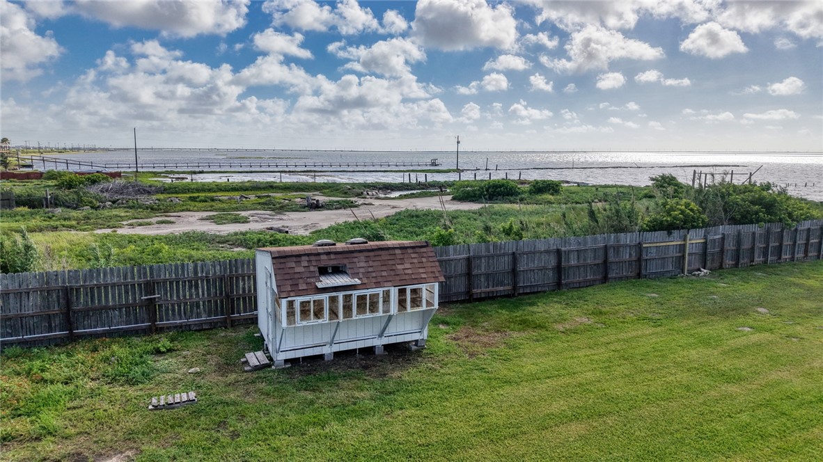 2233 Laguna Shores Corpus Christi TX 78418