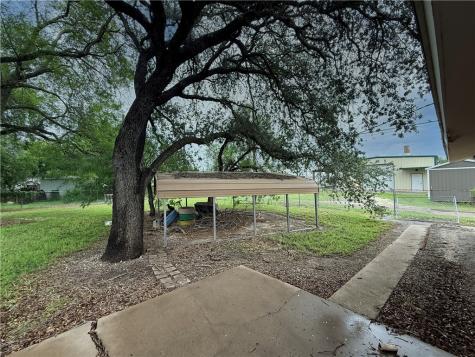 612 Short Street Sinton TX 78387