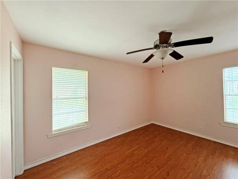 612 Short Street Sinton TX 78387