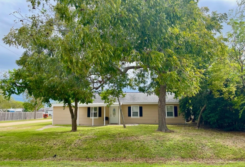 2712 Avenue H Ingleside TX 78362