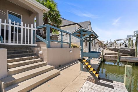 650 S Bay Street Aransas Pass TX 78336