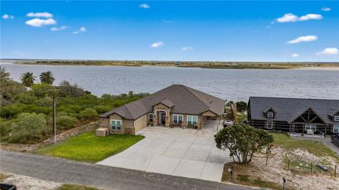 561 Carmel Drive Sandia TX 78383