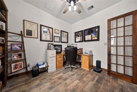561 Carmel Drive Sandia TX 78383