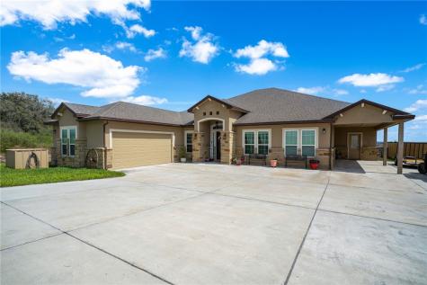 561 Carmel Drive Sandia TX 78383