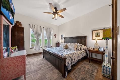 561 Carmel Drive Sandia TX 78383