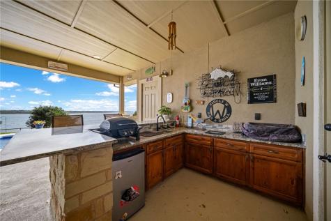 561 Carmel Drive Sandia TX 78383
