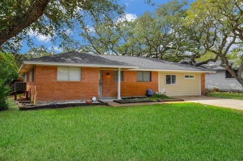 1905 Johnson Avenue Rockport TX 78382
