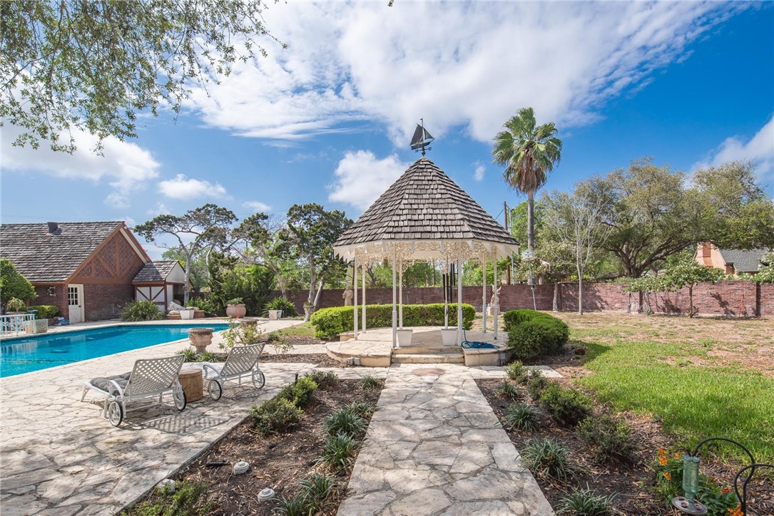 22 Hewit Drive Corpus Christi TX 78404