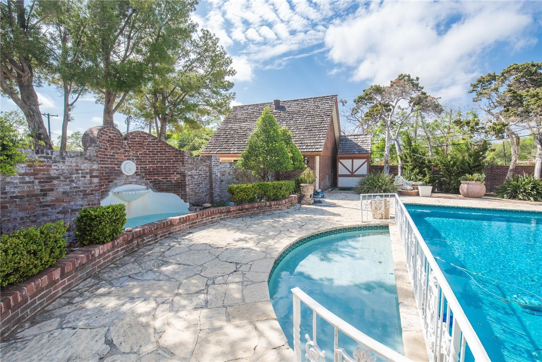 22 Hewit Drive Corpus Christi TX 78404