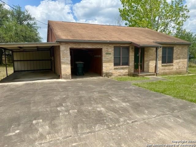10442 Sixth Street Pettus TX 78146