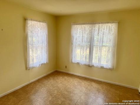 10442 Sixth Street Pettus TX 78146