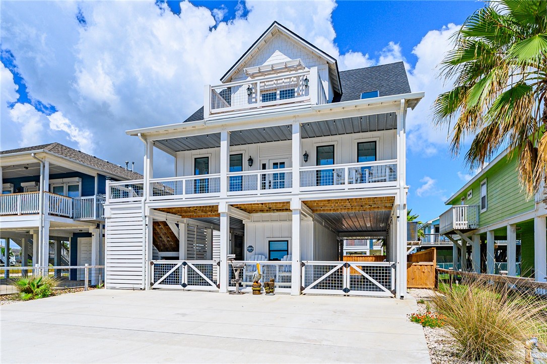 1227 S Magnolia Street Rockport TX 78382