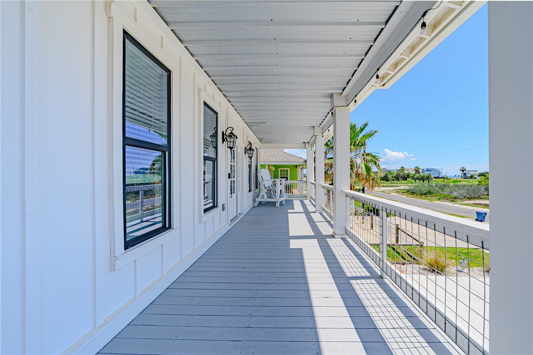 1227 S Magnolia Street Rockport TX 78382