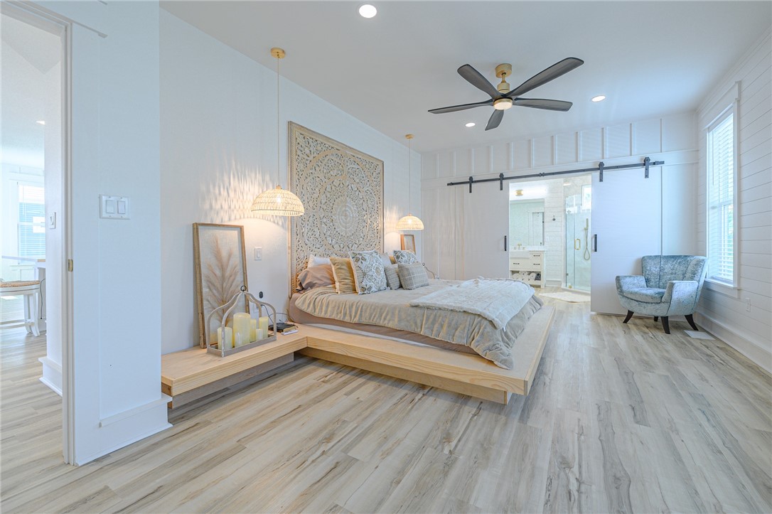 1227 S Magnolia Street Rockport TX 78382